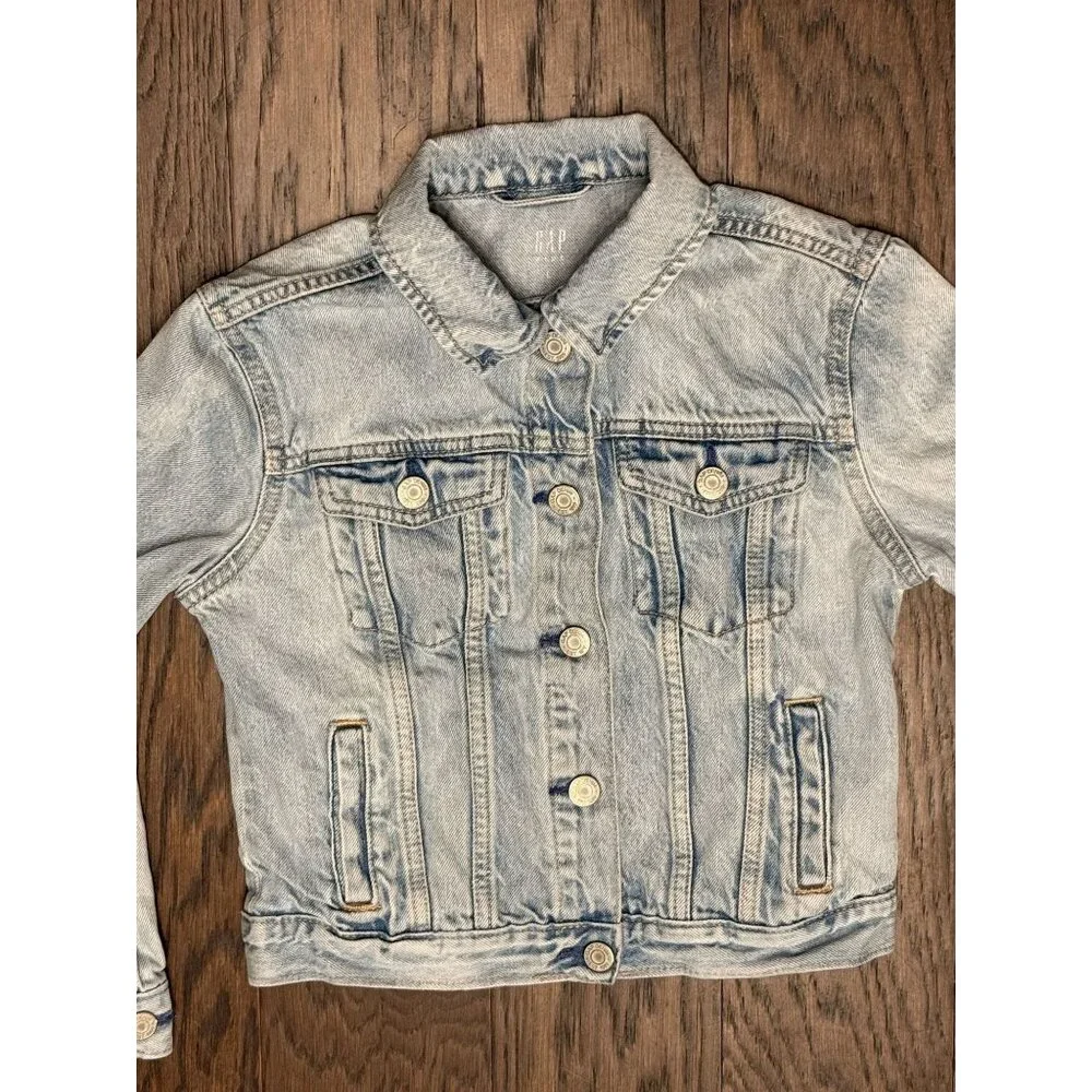 Gap Kids Denim Jacket‎ Light Wash Size L 100% Cotton Classic Snap Button